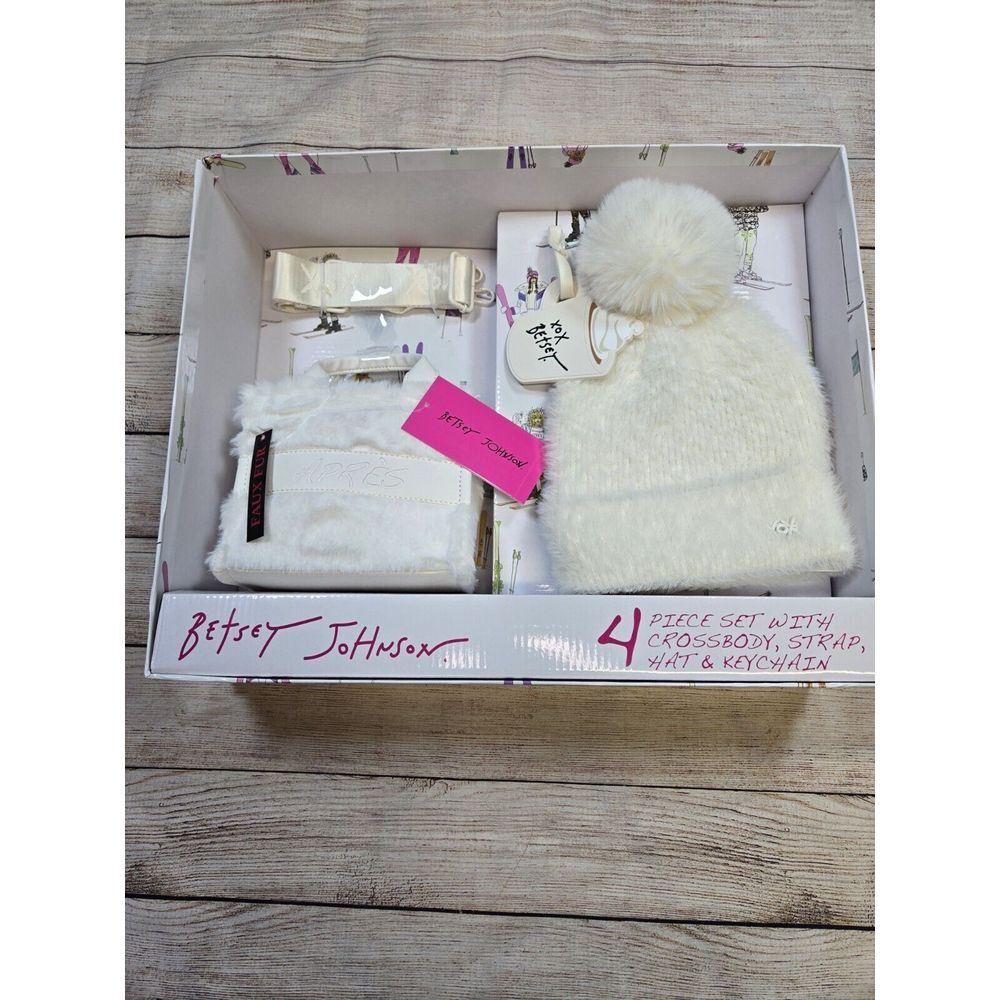 NWT Betsey‎ Johnson Gift Boxed 4 Pc Set Apres Hat, Handbag, strap, keychain